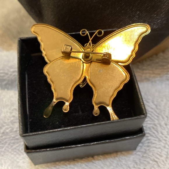 Butterfly 2 - Picture 2 of 2